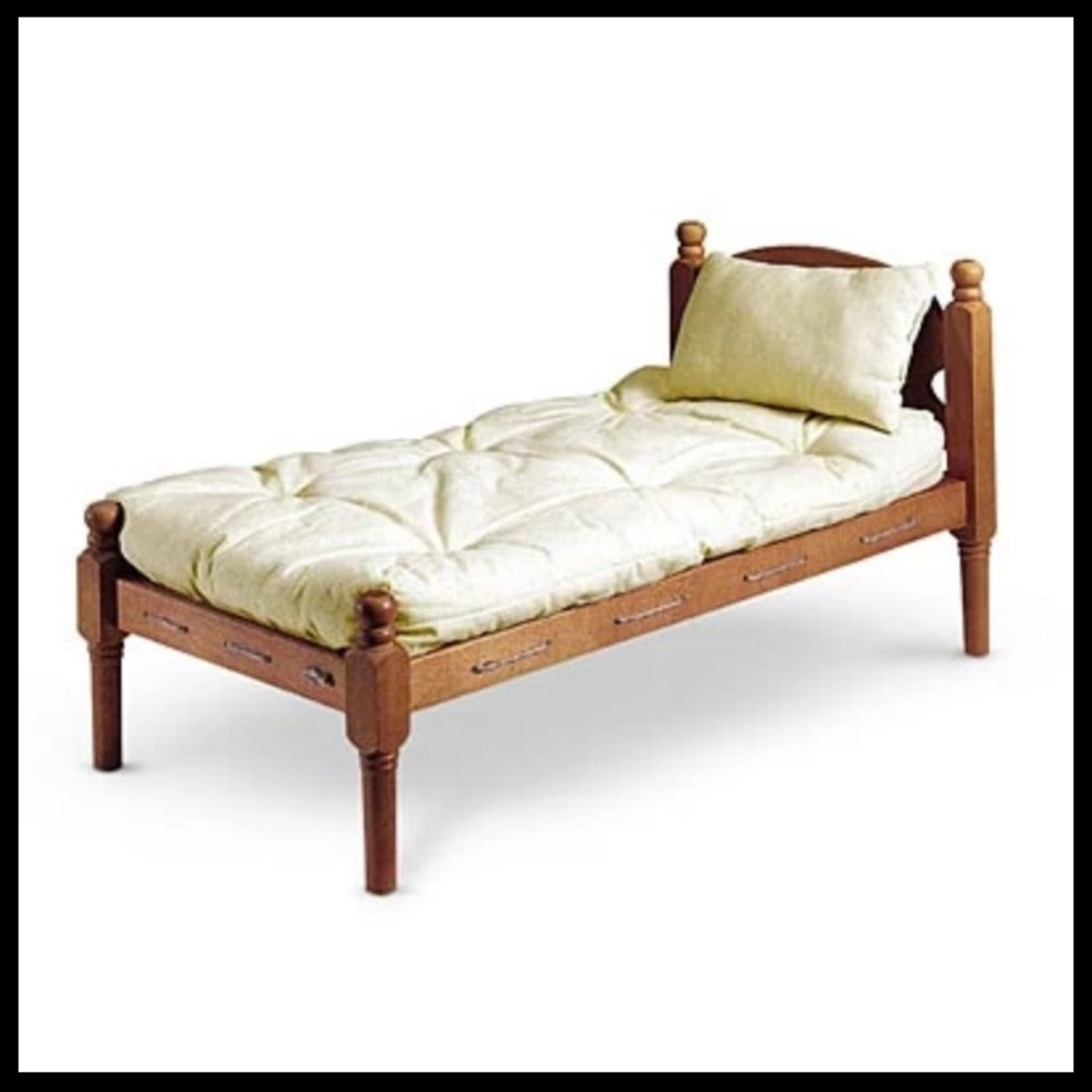 VINTAGE Addy Walker Rope Bed